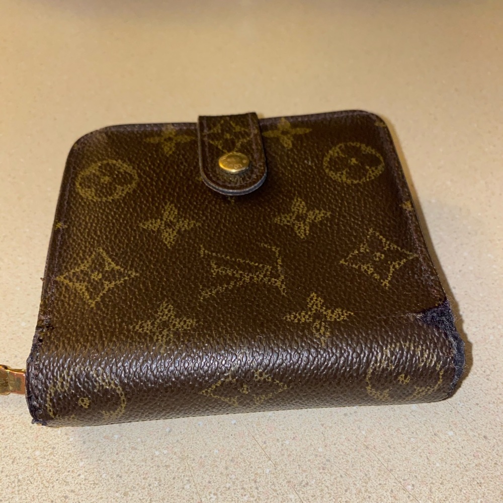 Louis Vuitton Wallet